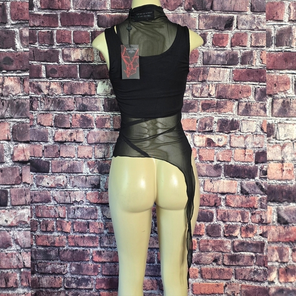 Johana Mesh Assymetrical Layered Top - Picture 3 of 16